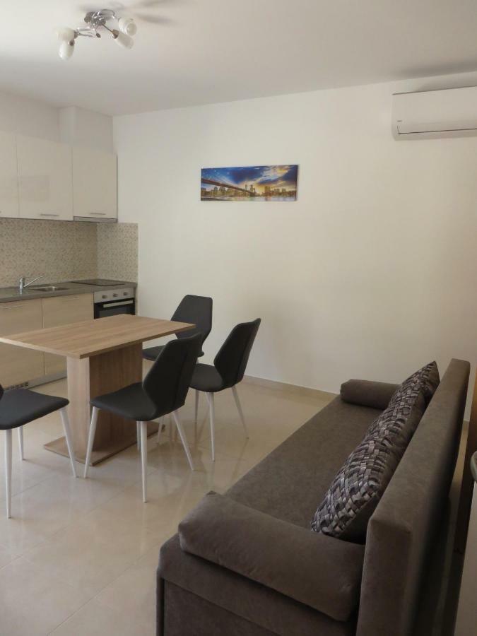 Luka Apartments Biograd Na Moru Extérieur photo
